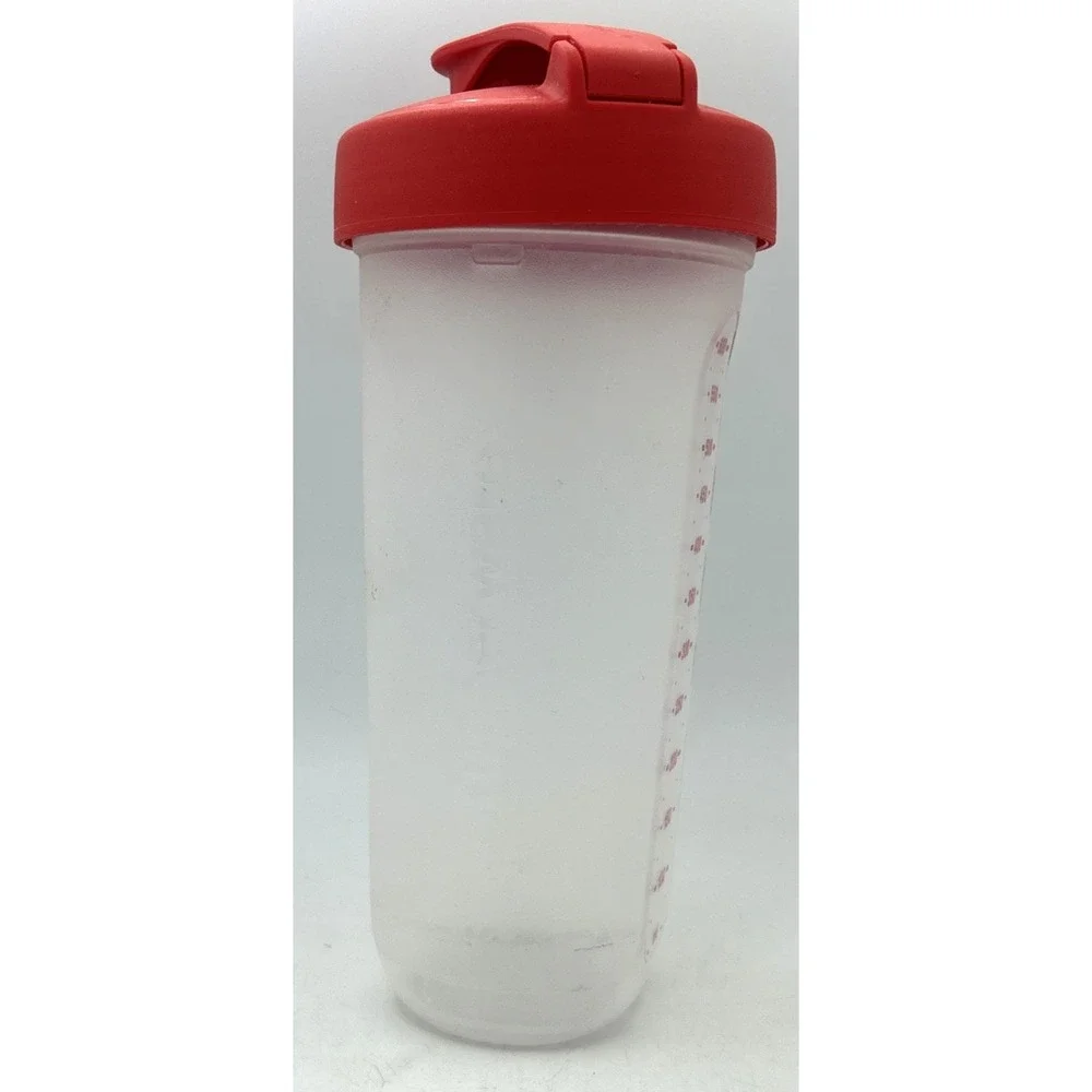 Tupperware Red Quik Shake Container 600ml (20oz) with blender disk